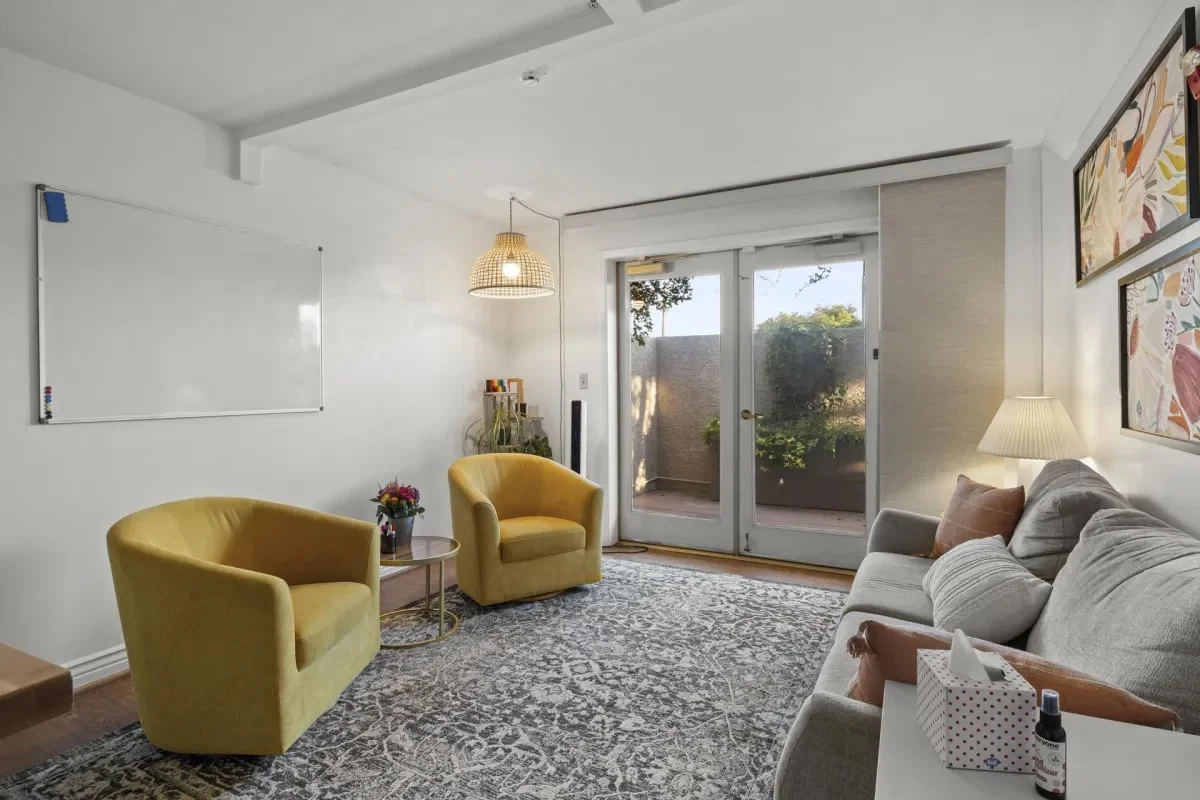 The Rosemary Tree Adolescent PHP, IOP and Family Intensive Therapy in Phoenix, AZ - Photo 4