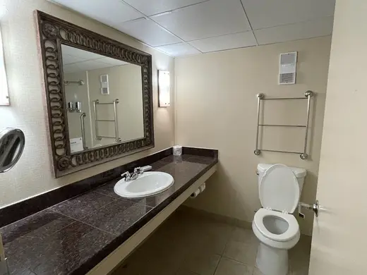 New Freedom - interior photo