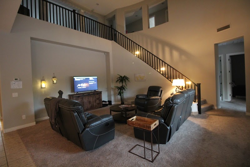 Tranquil Vista Sober Living - Photo 1