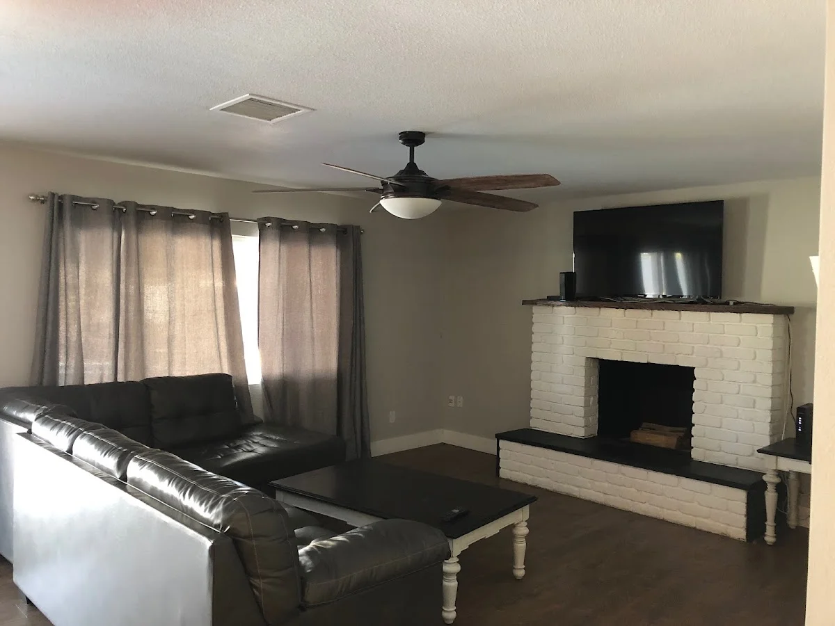 Stepping Stone Sober Living - Photo 5