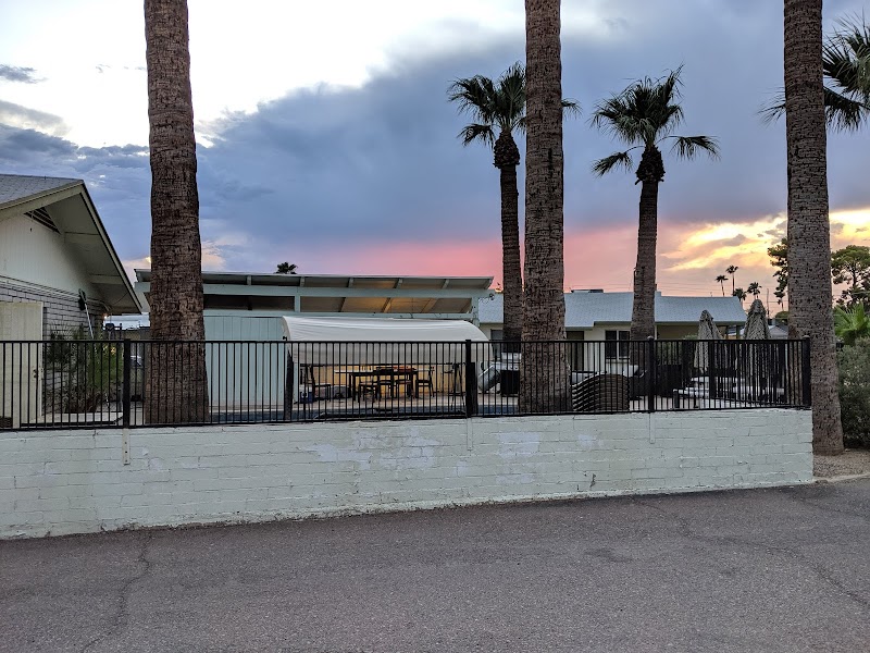 Mandalay Recovery Village - Photo 1