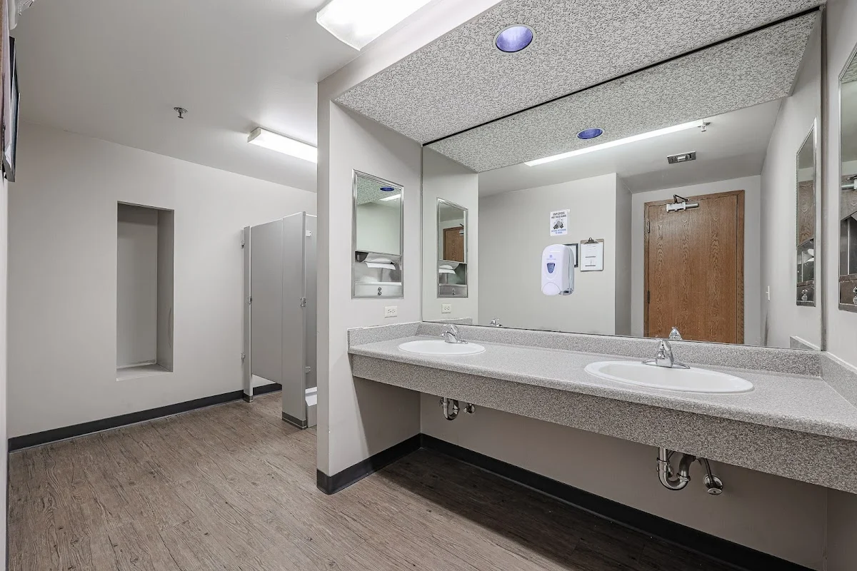 Camelback Recovery Treatment Center - Photo 4