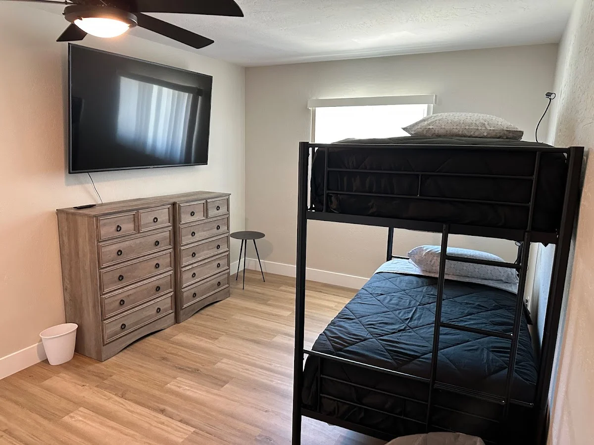 Paradise Valley Recovery - Photo 5