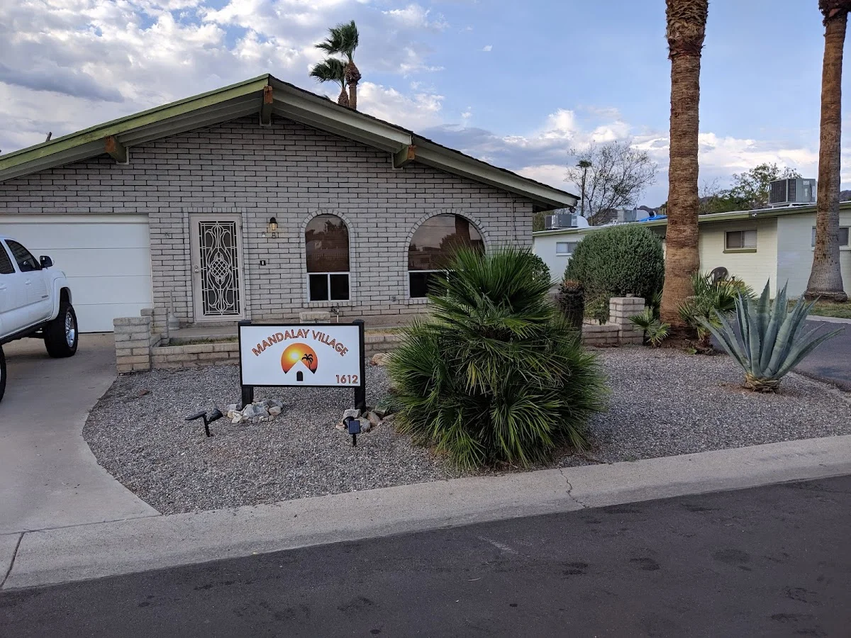 Mandalay Recovery Village - Photo 3