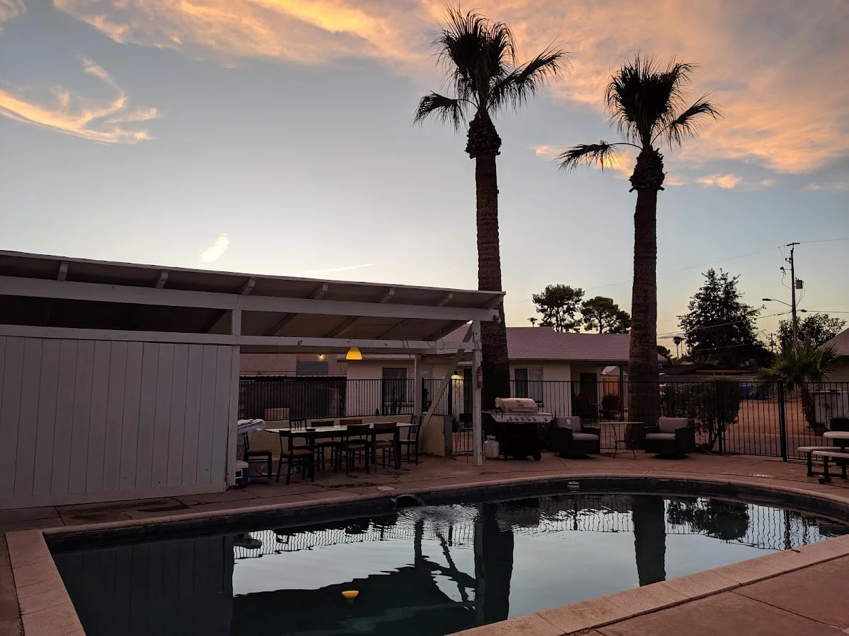 Mandalay Recovery Village - Photo 4